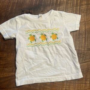 White Kids Short-Sleeve Top with Yellow Turtle Embroidery